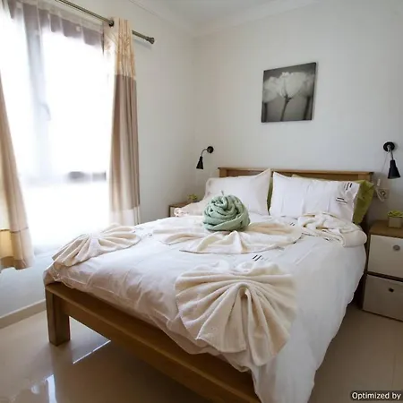 44 Sea Views, Pool,games,hot Tub, Office With Computer+ Wifi *