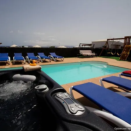 Vila 44 Sea Views, Pool,games,hot Tub, Office With Computer+ Wifi
