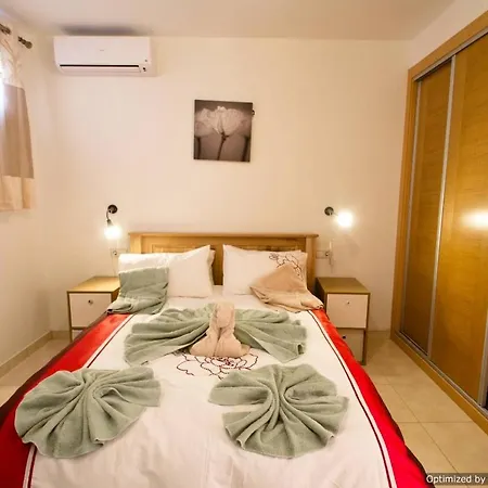 Vila 44 Sea Views, Pool,games,hot Tub, Office With Computer+ Wifi
